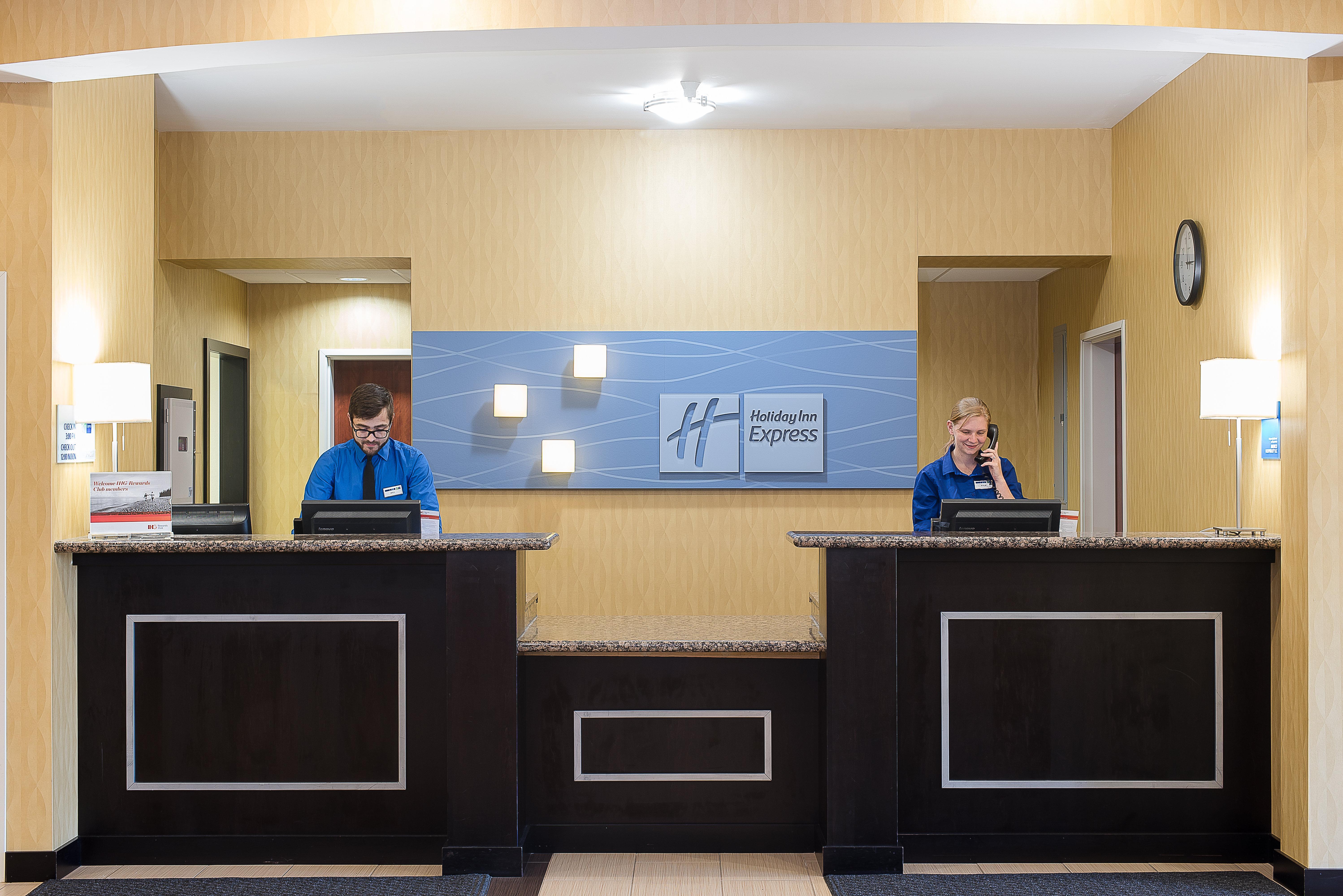 Holiday Inn Express And Suites Lafayette East, An Ihg Hotel Ngoại thất bức ảnh